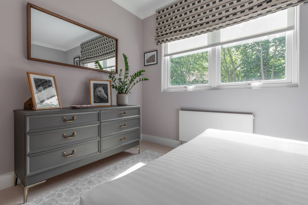 Maida Avenue II by Onefinestay
