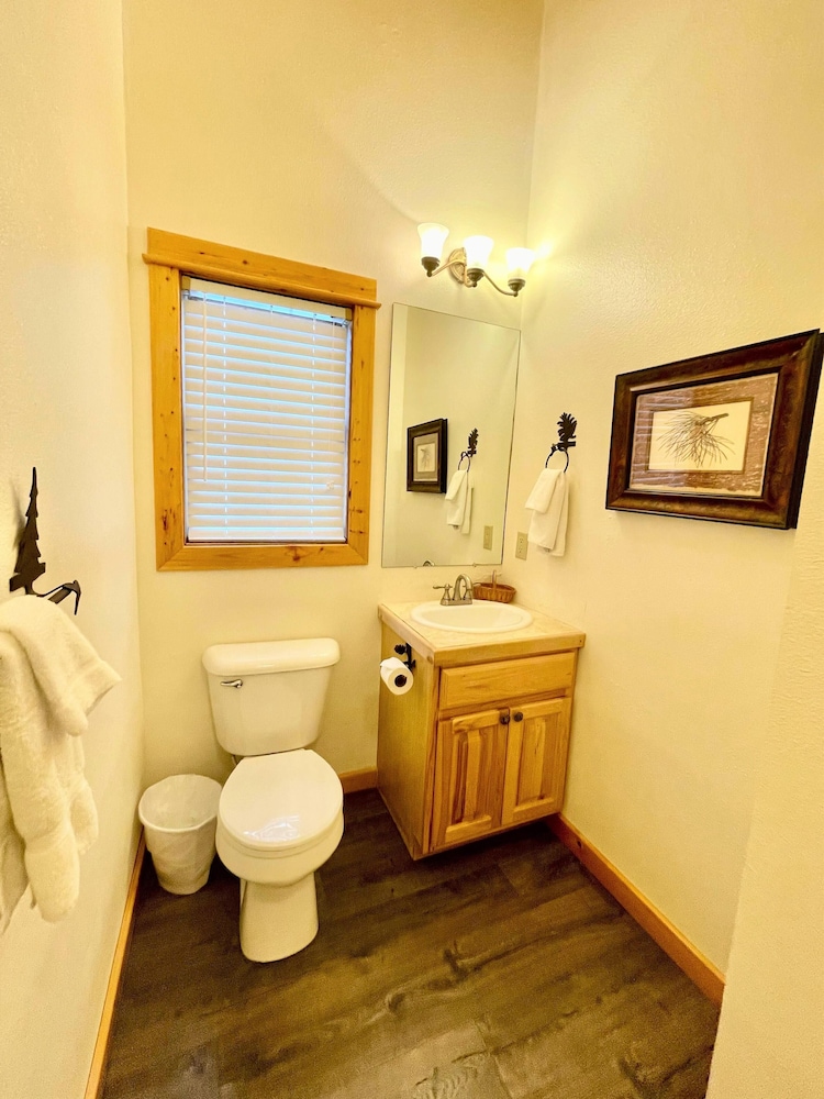 Estes Park Condos - Property Image 45