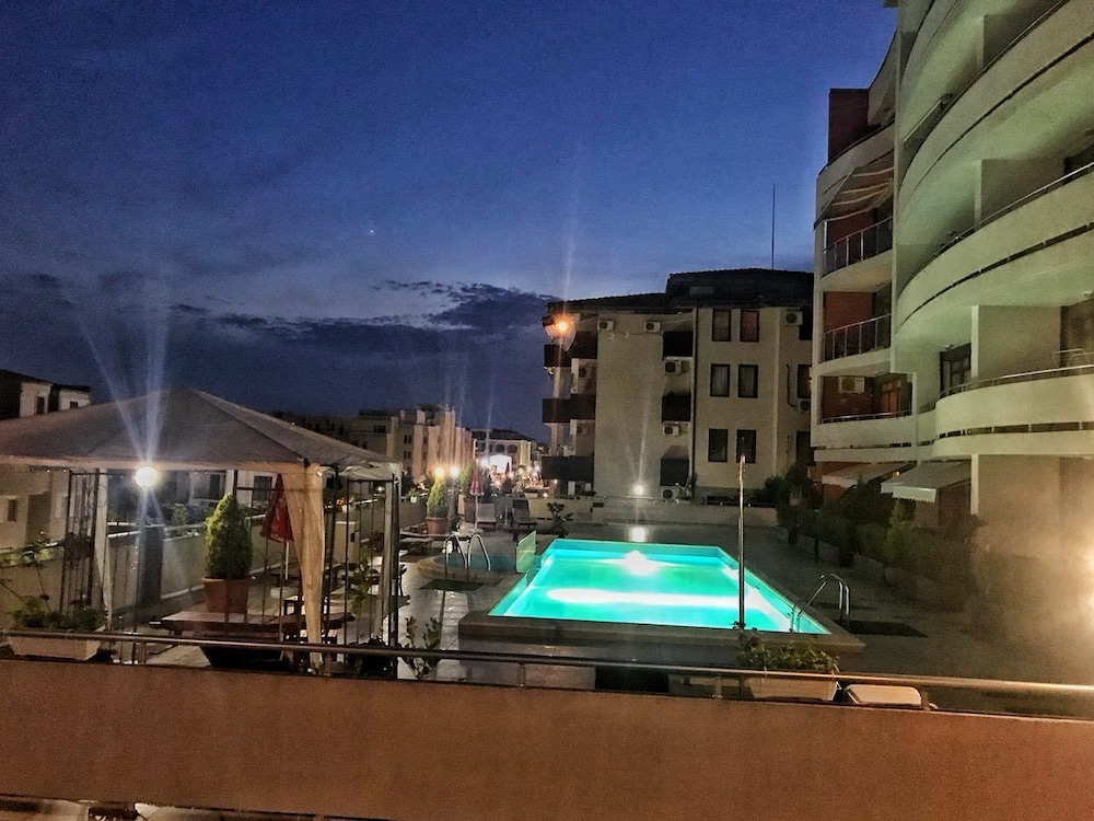 Lazur 5 Apartments