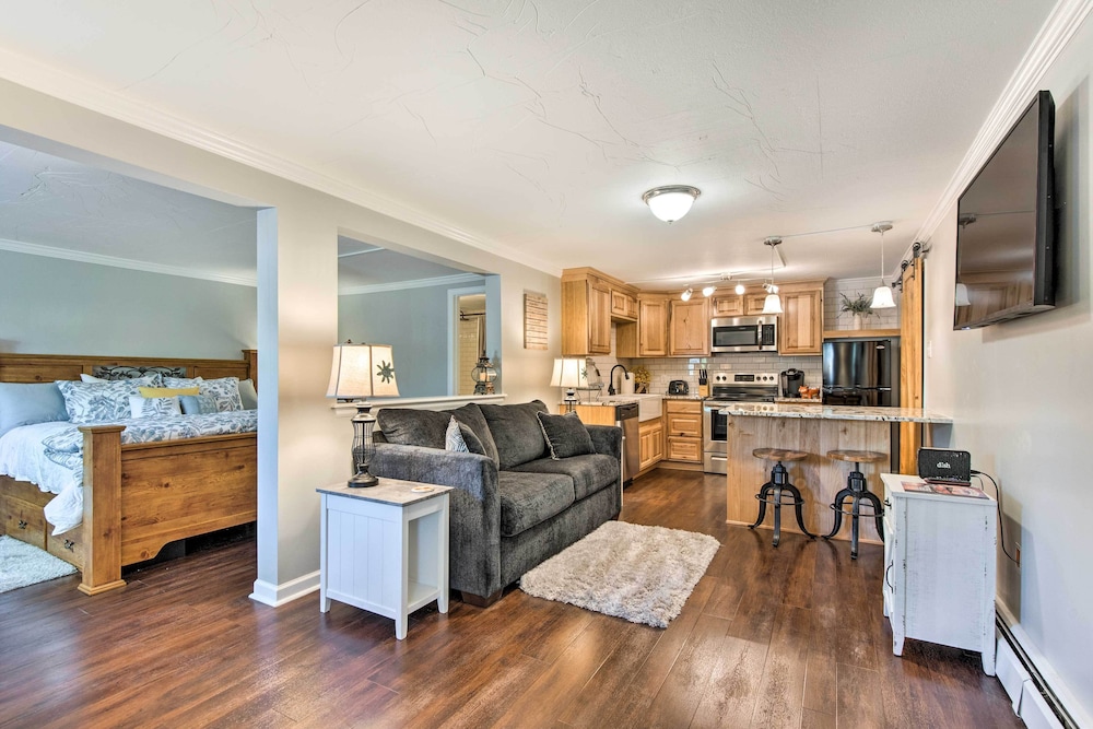 Lakewood Studio Near the Denver Zoo w/ Fire Pit! - Property Image 18