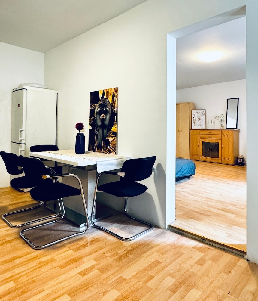Bright 1BR Apartment Near Augarten