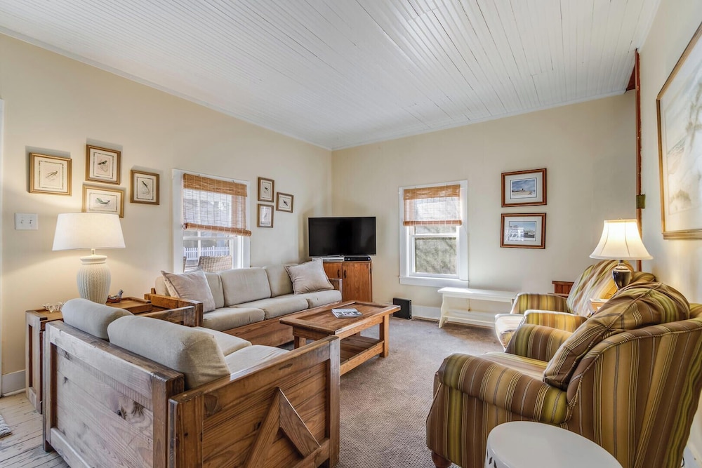Hickman Street 103