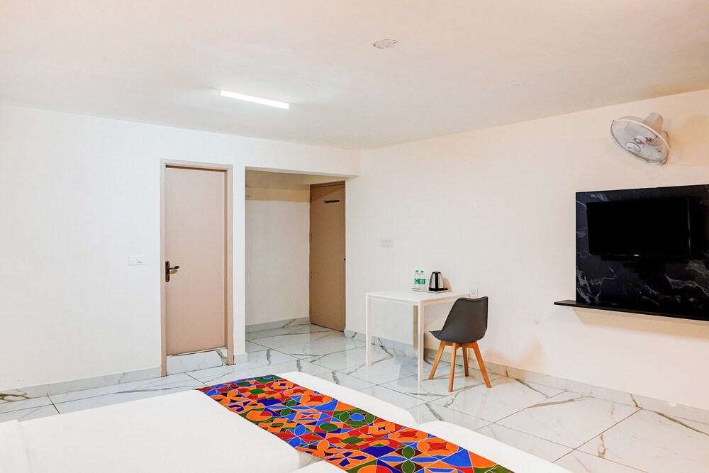 Fabhotel Srinidhi Stay Inn