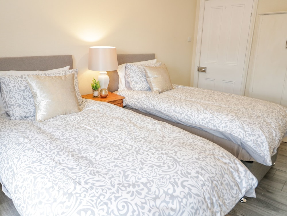 Gerrard House Apartment