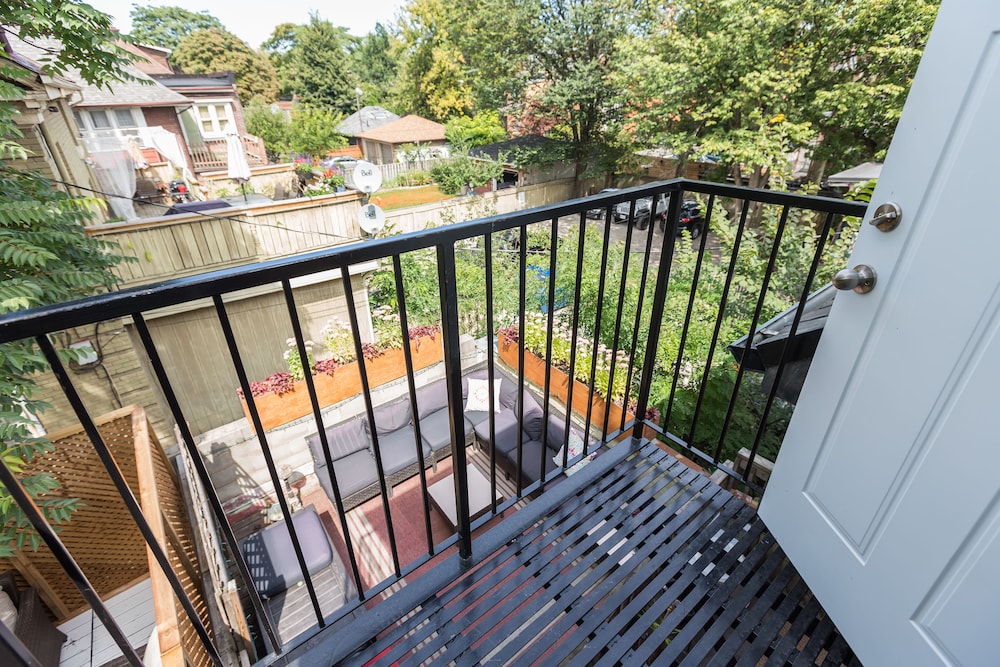 Applewood Suites - Palmerston Avenue