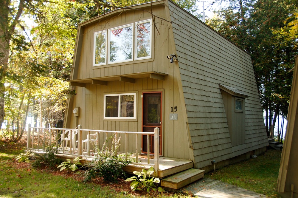 Waterfront Cottage Moosehead Lake