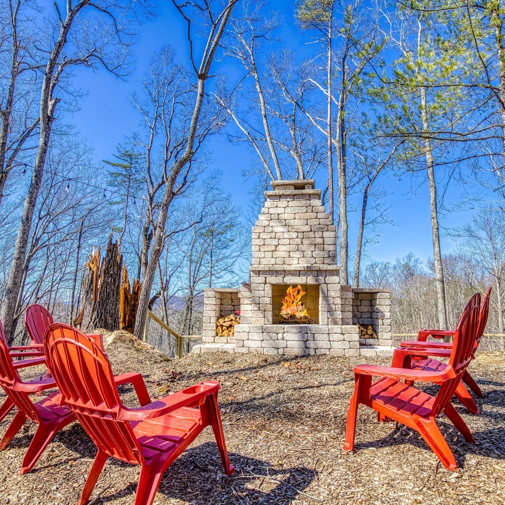 Brand New Gorgeous Modern Private Firepit Gameroo view 4