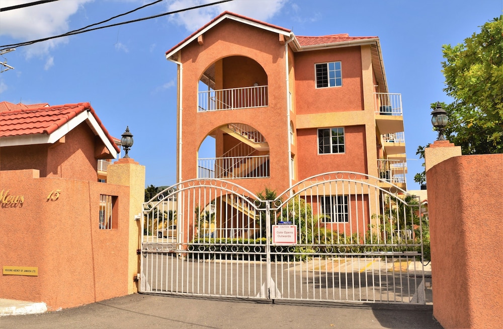 Lilford Mews Suites