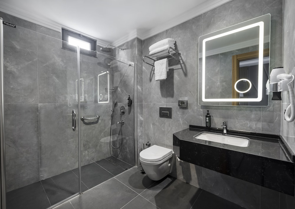 Ramada Encore By Wyndham İstanbul Şişli - Image 32