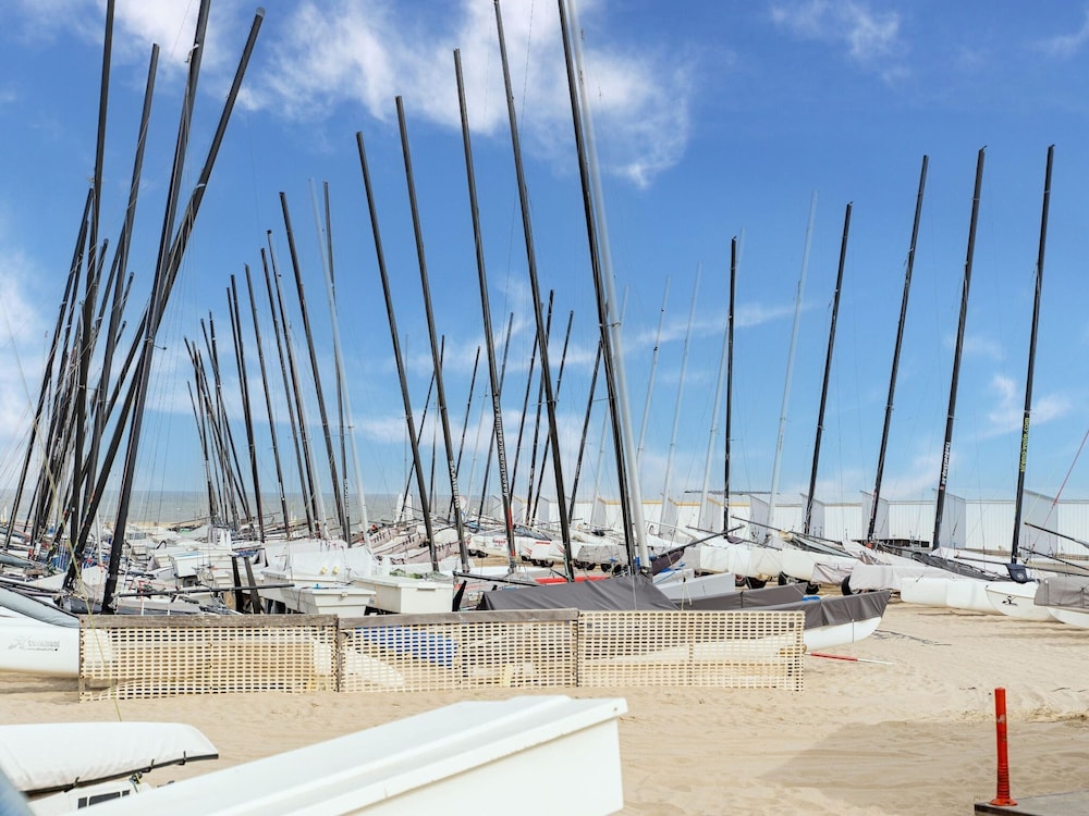 Apartment in Knoke Near the Beach