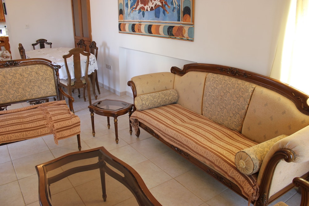 Villa Knossos
