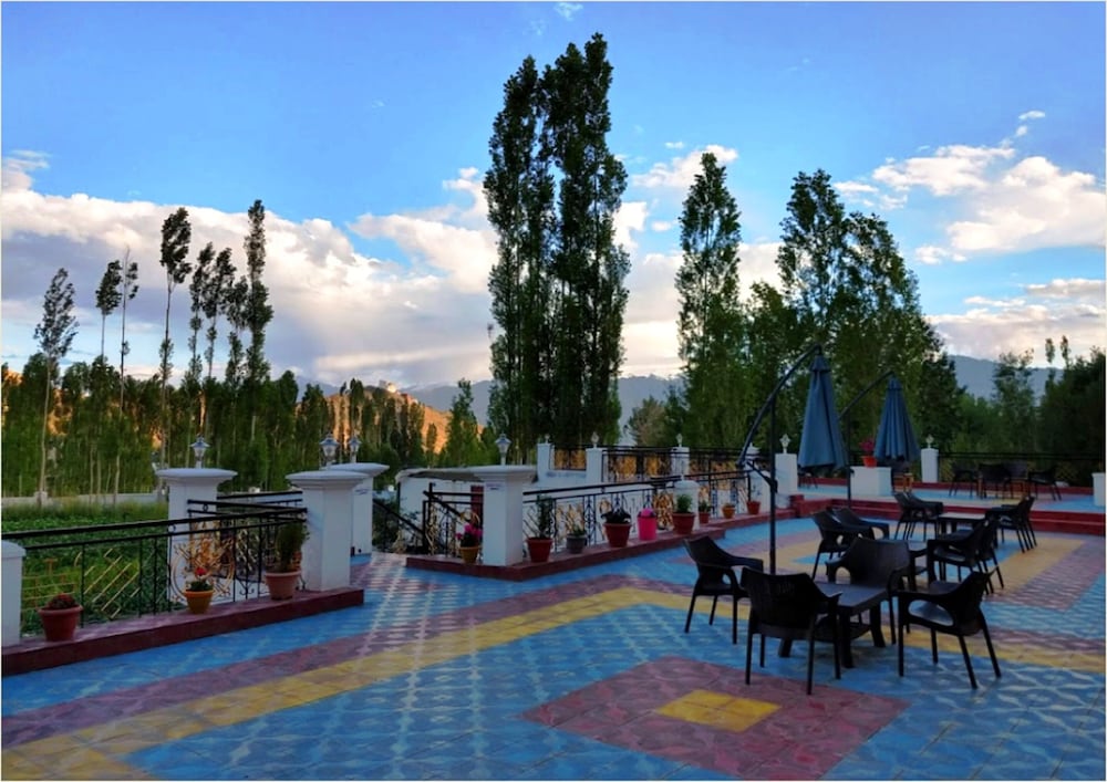 TIH Hotel Khakshal