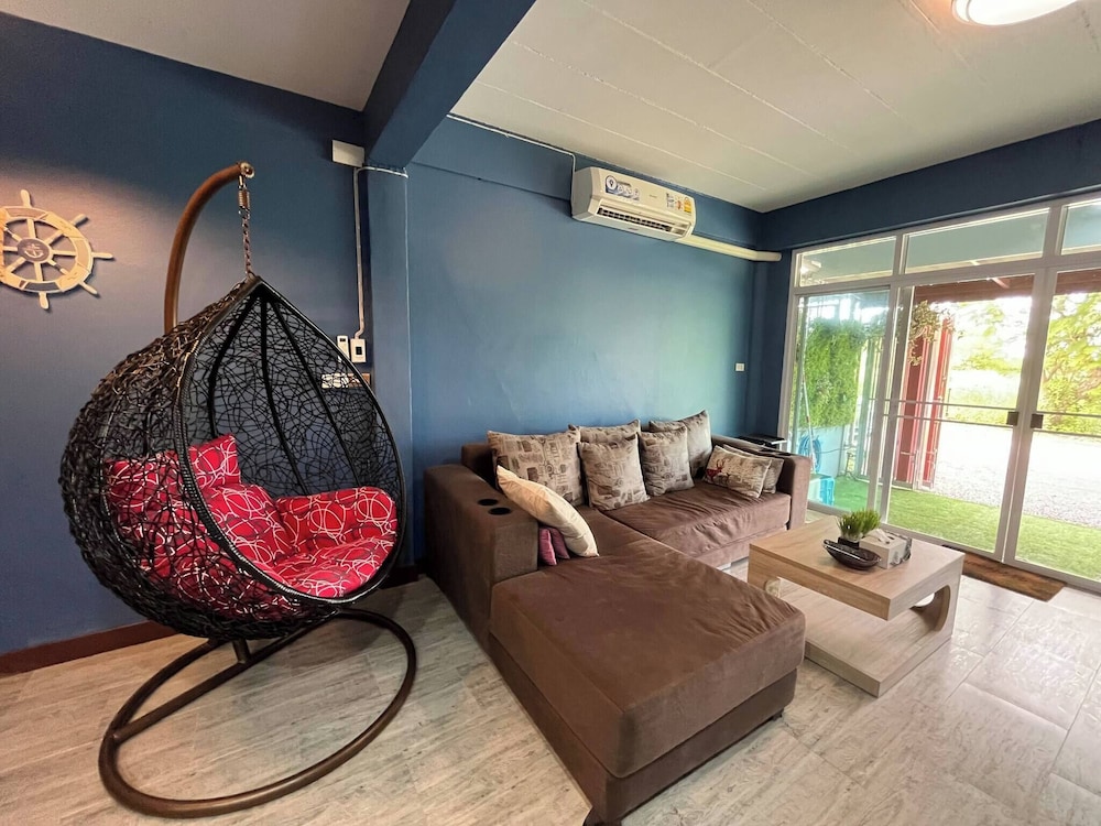 Cozy Beachside Retreat in Puek Tian, Thailand