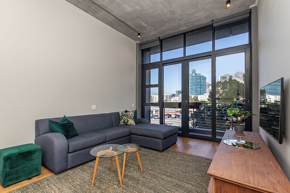 Docklands Deluxe Apartments by ITC Hospitality
