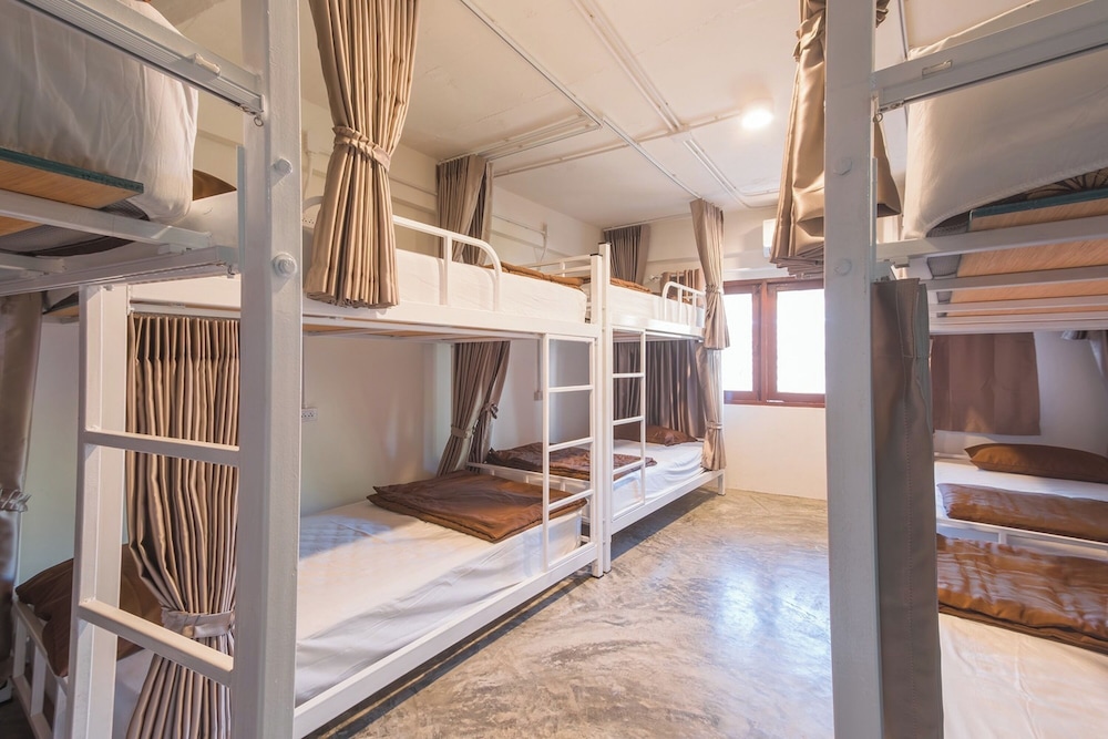 Nap & Nomad Hostel Tha Phae Gate