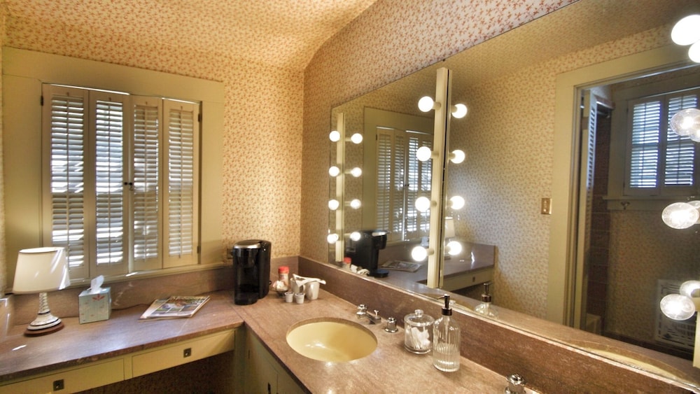 Natchez Vacations - GardenSong BB - Property Image 4