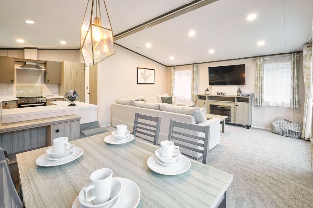 Host Stay Gleneagles Lodge