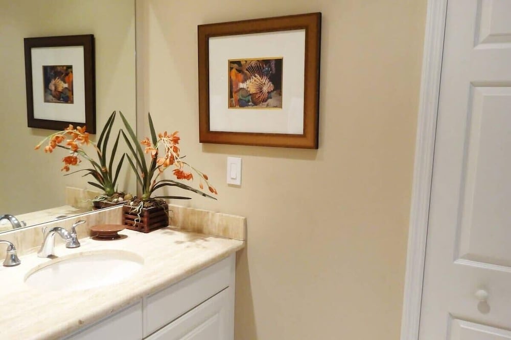 Ground-floor unit in front of lazy river pool at Pacifico in Coco