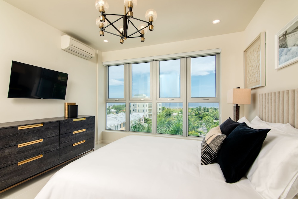 Luxury Oceanside Retreat at Soleil Residences
