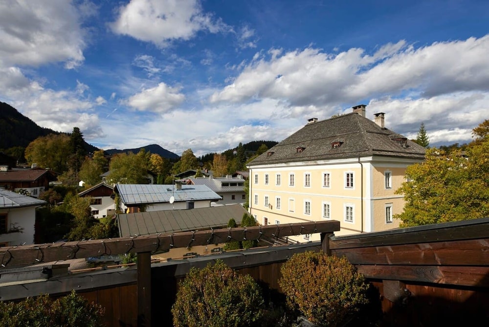 Kitzb hel Austria Best Luxury 4 Bedroom 4 Bathroom Apartment in World-renowned Ski-resort view 2