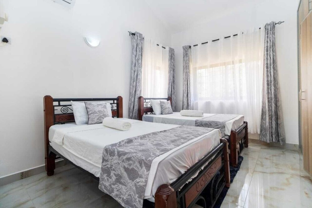 Lux Suites Nyali Holiday Villa view 3