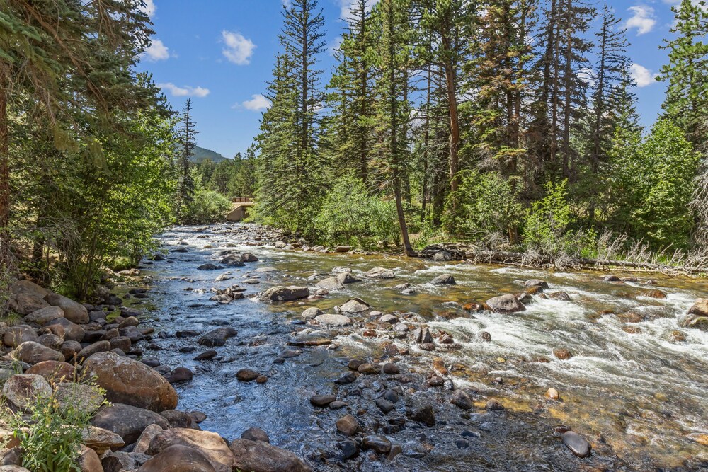 Cascade Mountain Home By Estes Park Homes 6 Bedroom Home