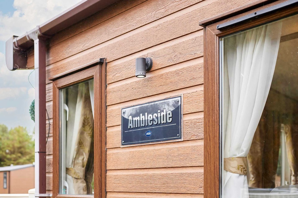 Host Stay Brooksbank Lodge