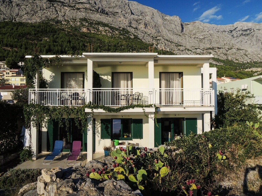 Smilja - 150 m From Pebble Beach - A2 view 2