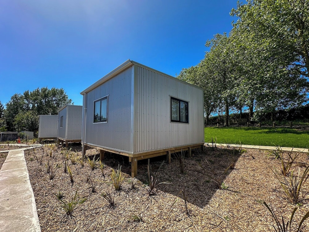 Morning Calm Lodge Limited