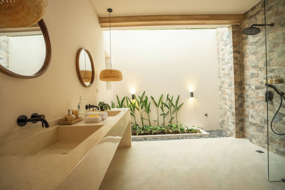 Bohemian Beachfront Apartments