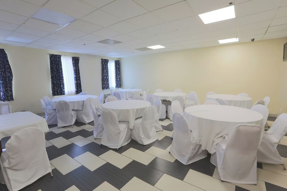 Kings Inn By OYO Calumet Park I-57 - Property Image 13