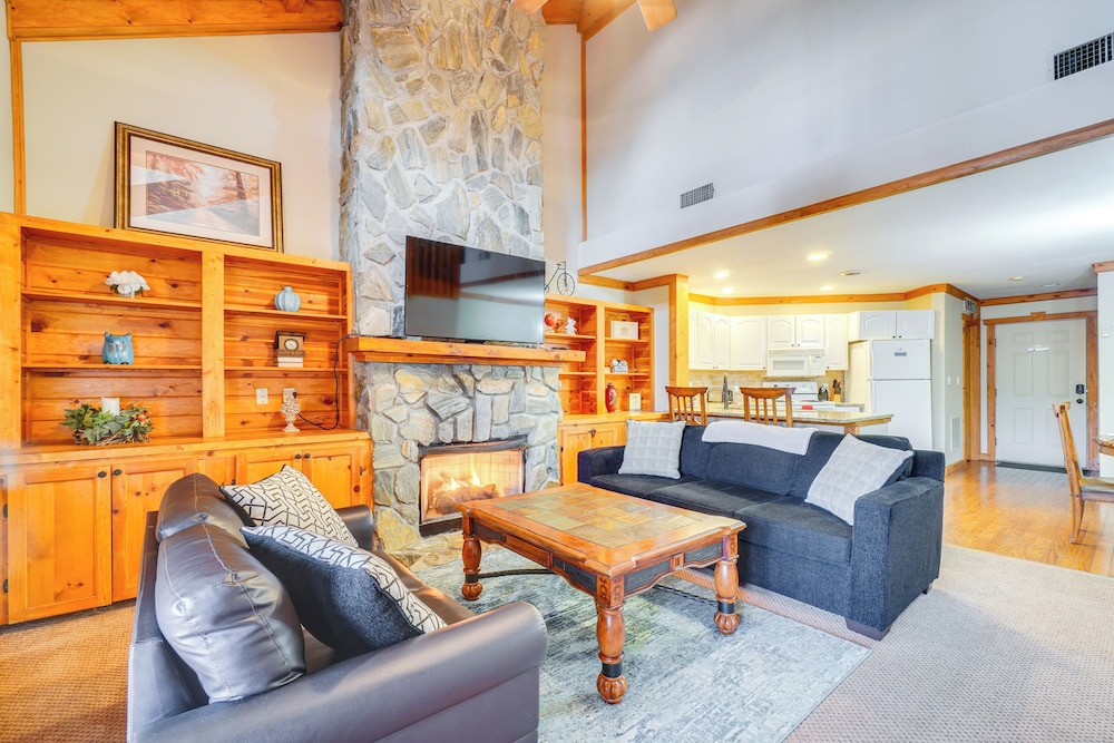 Near Hiking Trails: Gatlinburg Condo w/ Sauna!