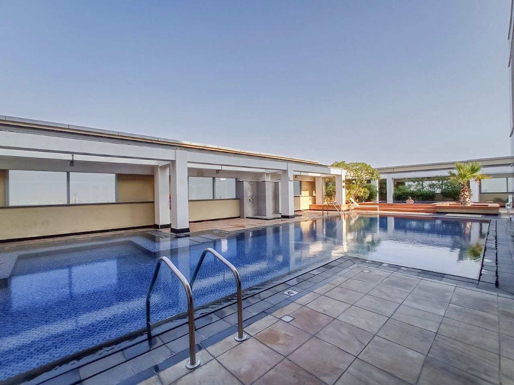 Studio in Difc That Sleeps 4 Comfortably