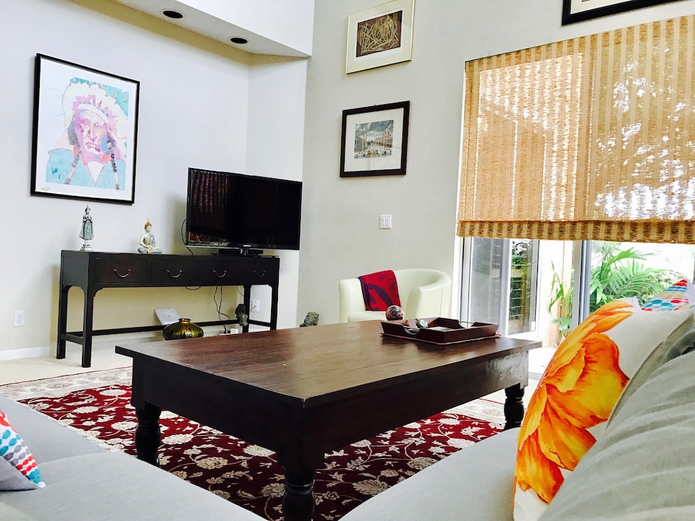 Private-Luxurious Mediterranean Villa - Property Image 30