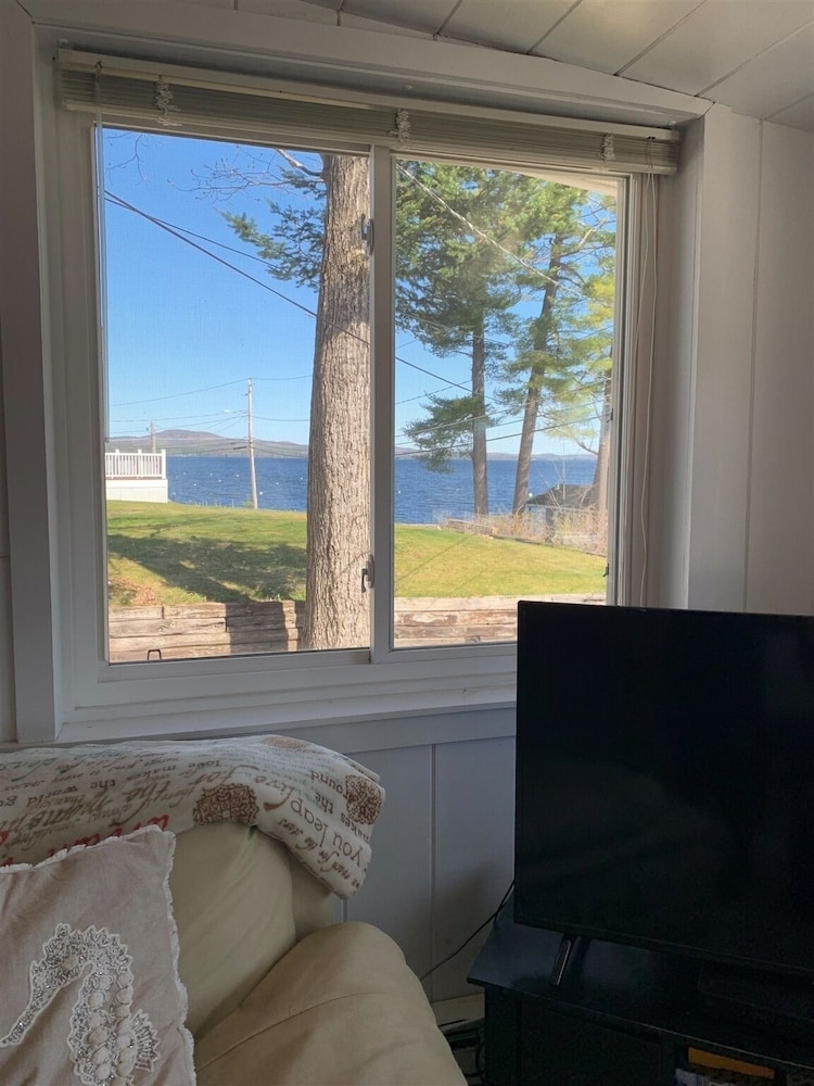 Livin The Dream Limit 6 3 Bedroom Home by RedAwning