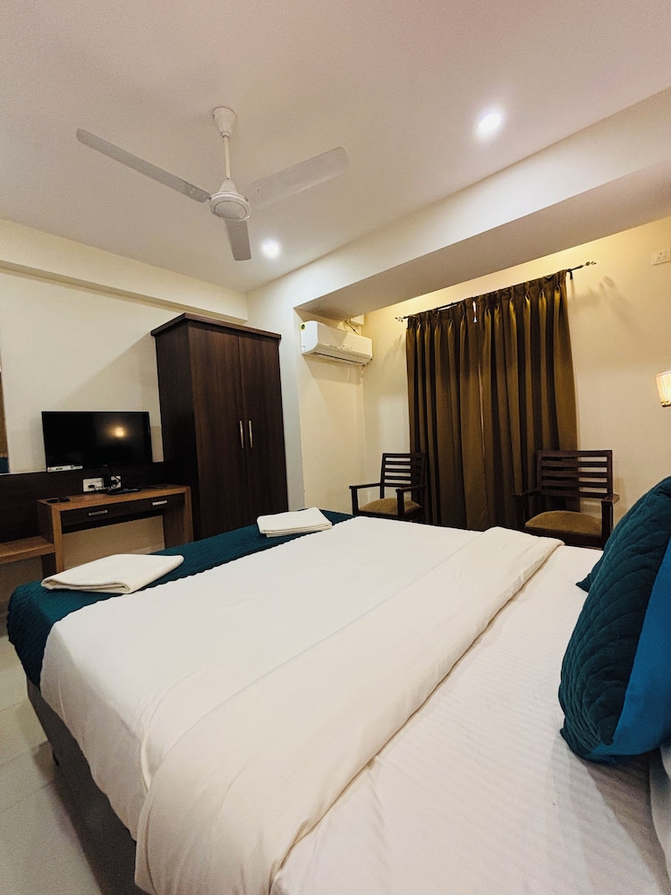 Hotel Assagao Grand