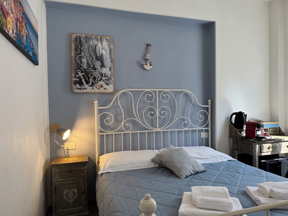Pippo a vernazza rooms