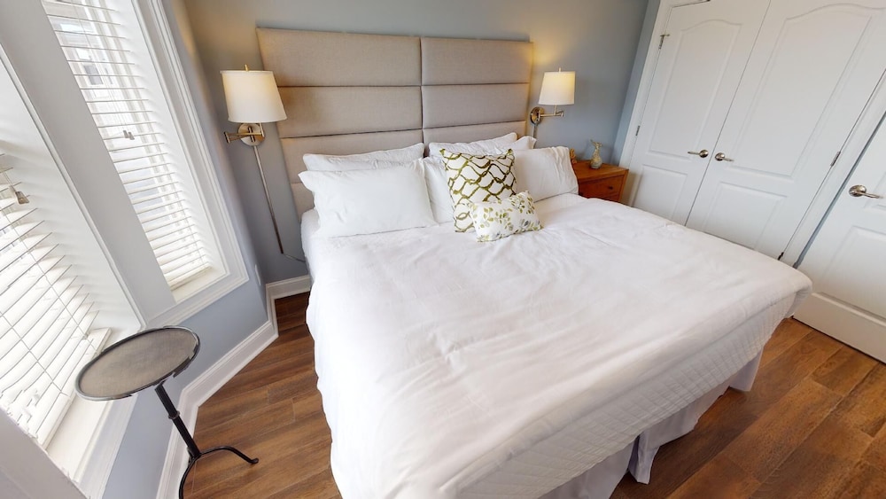 Beach House 2 by Tybee Vacation Rentals