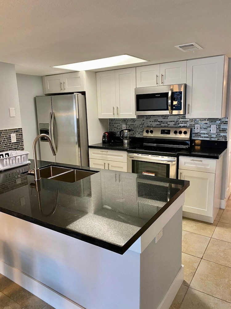 Dream Superior 3BR Condo Near Disney Parks 2