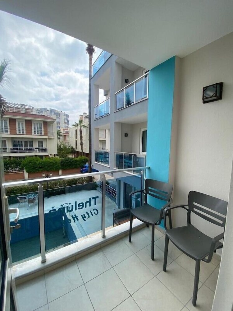 THELUNACİTY HOTEL
