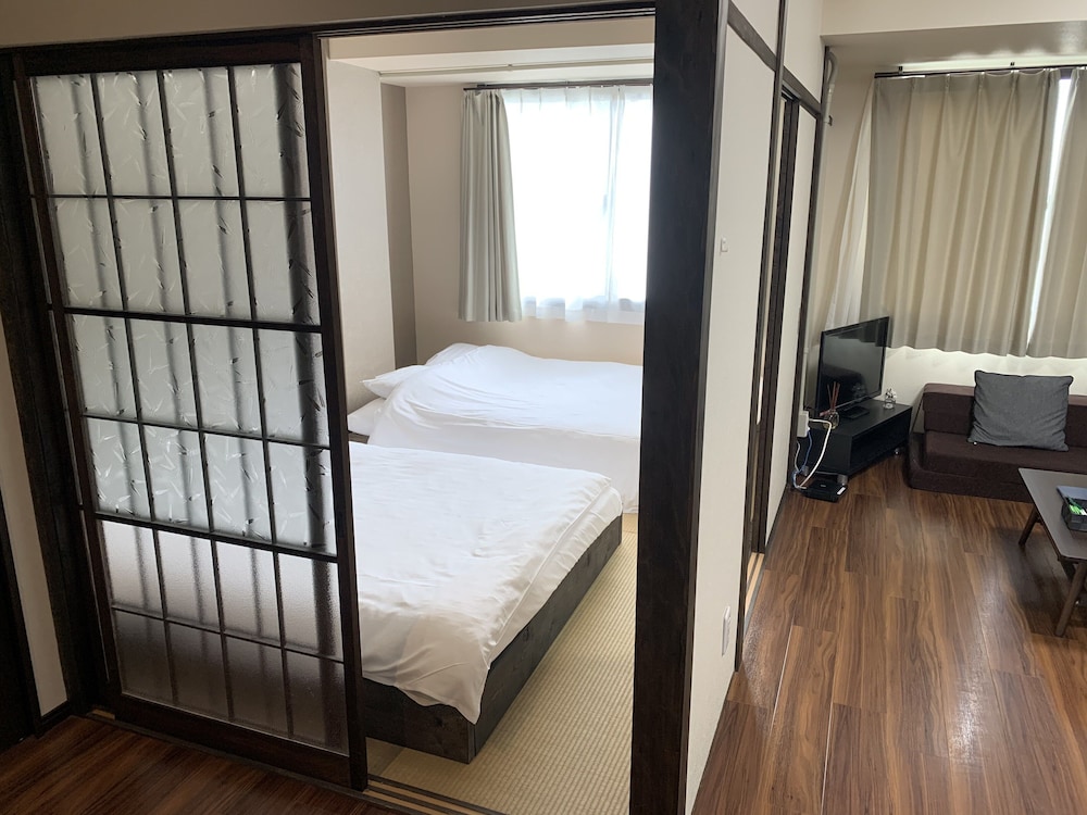 Toy Hotel