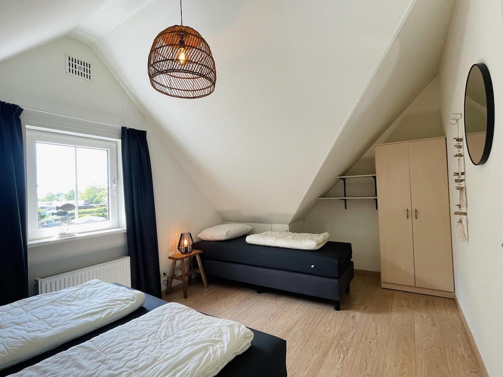 3-person Apartment Near Forest