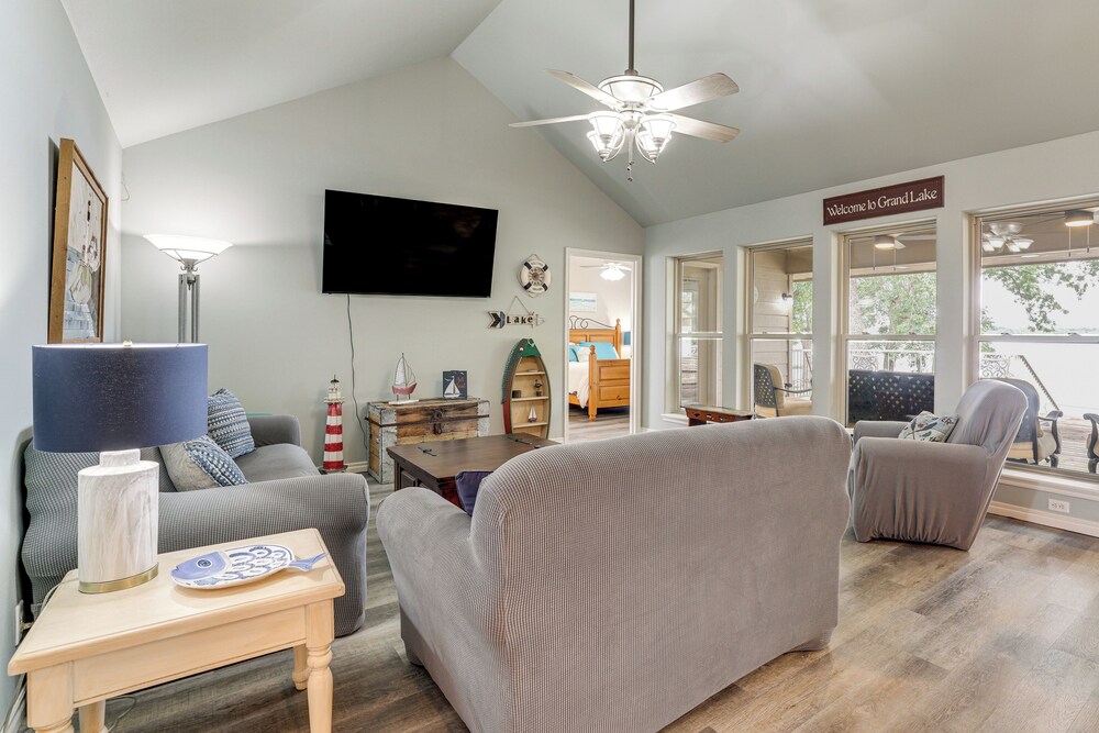 Bring Your Boat! Lakefront Home w/ Dock in Grove