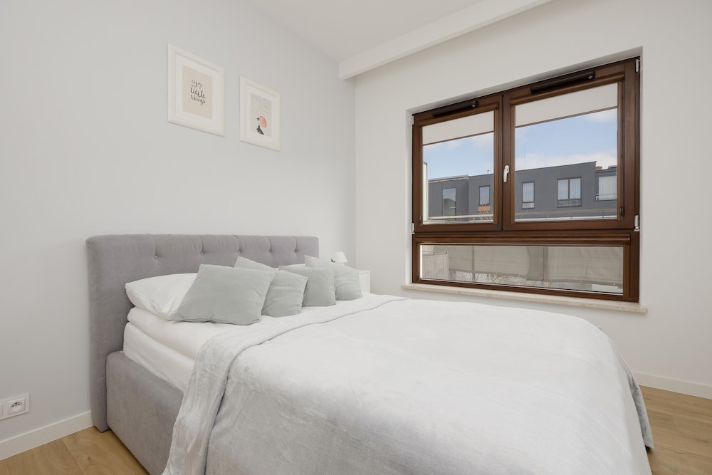 1 Bedroom Apartment Sarmacka by Renters view 5