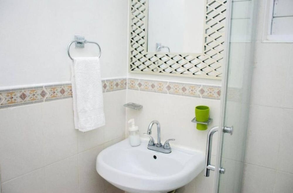 Kensington Place New Kingston Apartment