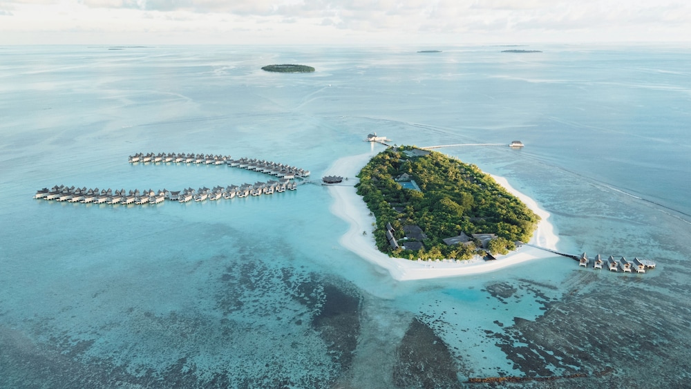 Kuredhivaru Resort & Spa Maldives by Accor