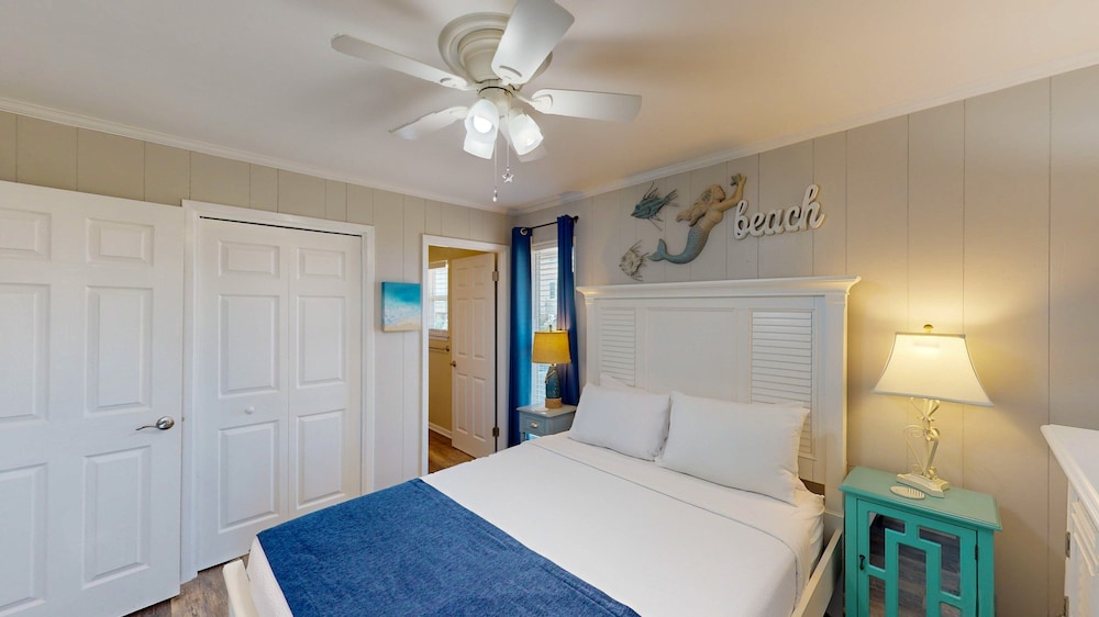 Beach Home With Private Pool & Beach Access- Sleeps 4