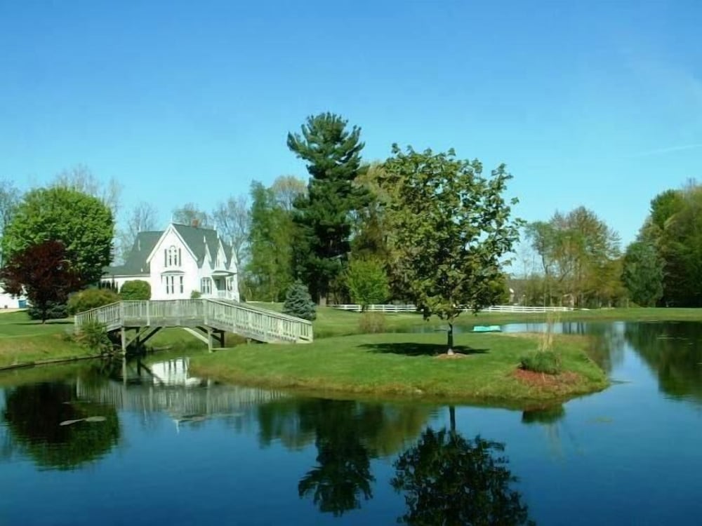 Allegan Country Inn