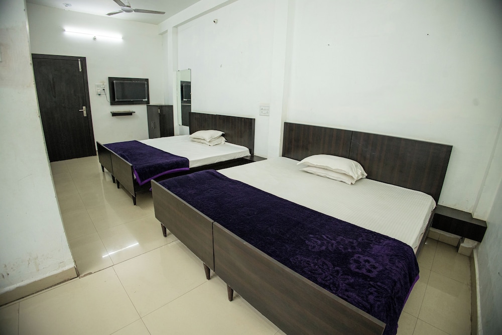 Sri Residency