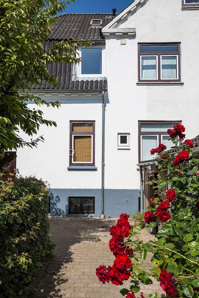 Cozy 1-bedroom Apartment in Aalborg view 5